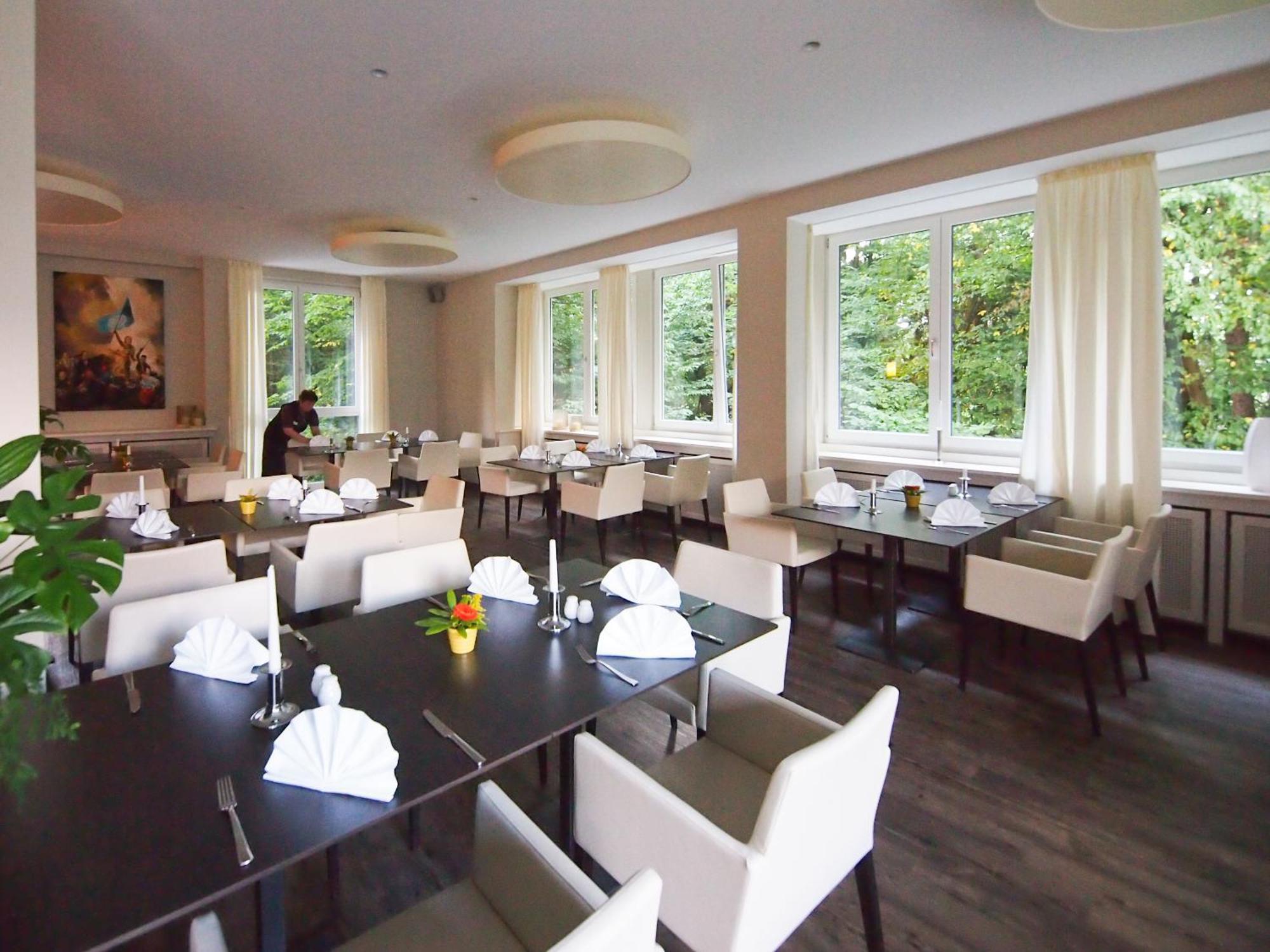 Hotel Restaurant Anders Schwarzenbruck Exterior photo